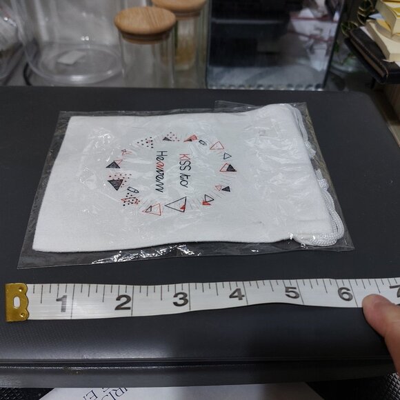 Small Mostly White KISS TO HEAVEN Drawstring Bag Practical Mini Bags - Picture 3 of 6